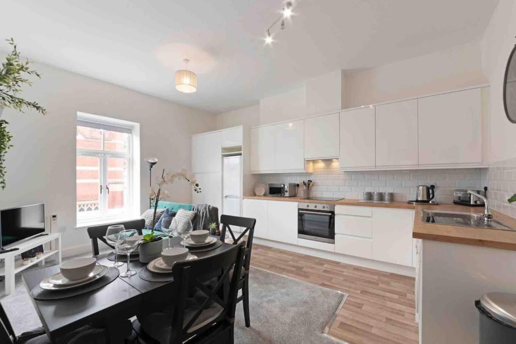 Town Center Apartment In Bishops Stortford Birchanger Eksteriør bilde